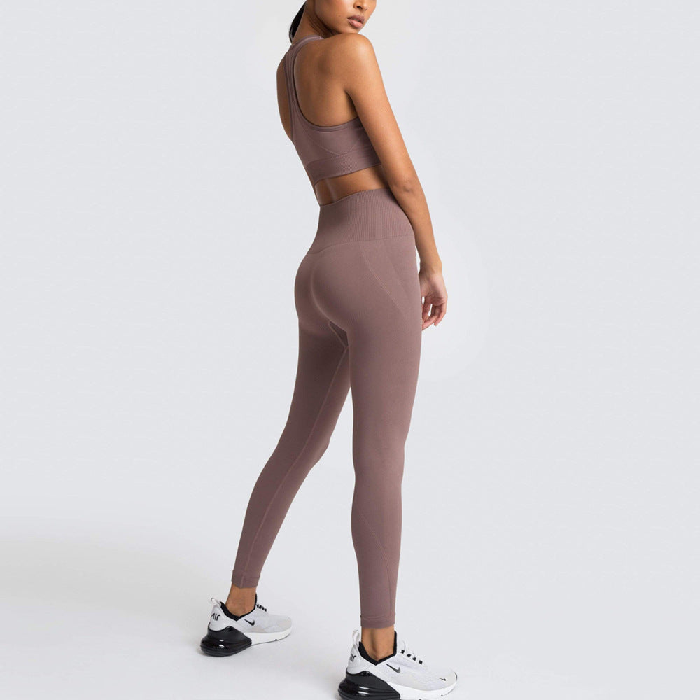 European and American seamless knitted slim fit hip raise moisture wicking sports workout clothes beauty back fitness bra yoga clothes suit