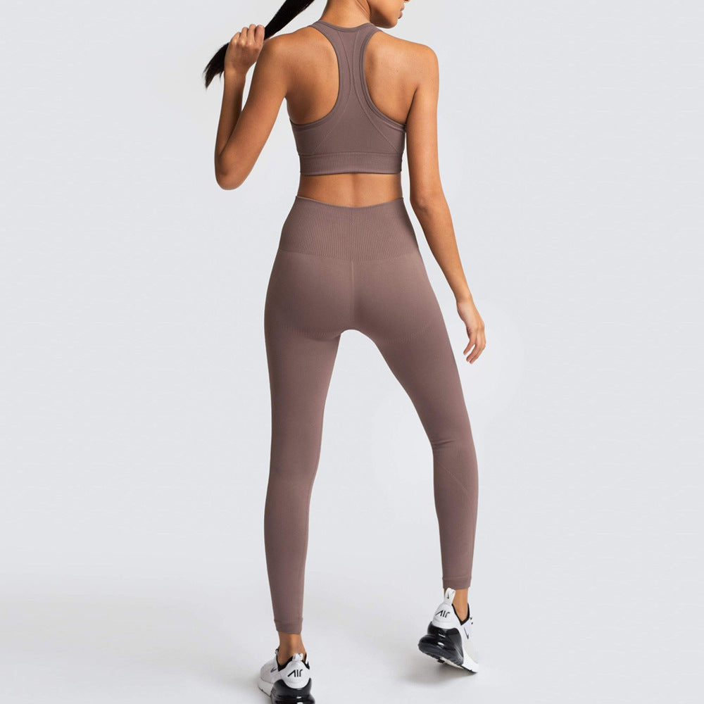 European and American seamless knitted slim fit hip raise moisture wicking sports workout clothes beauty back fitness bra yoga clothes suit